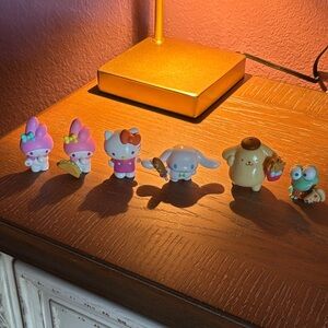 Sanrio Figurine Collection with food
